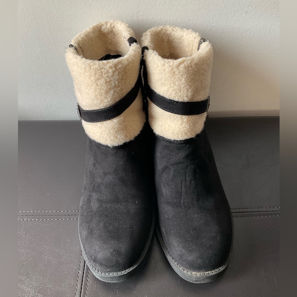 Liz Claiborne Jonsea Ankle Boot Black - 10W - EUC